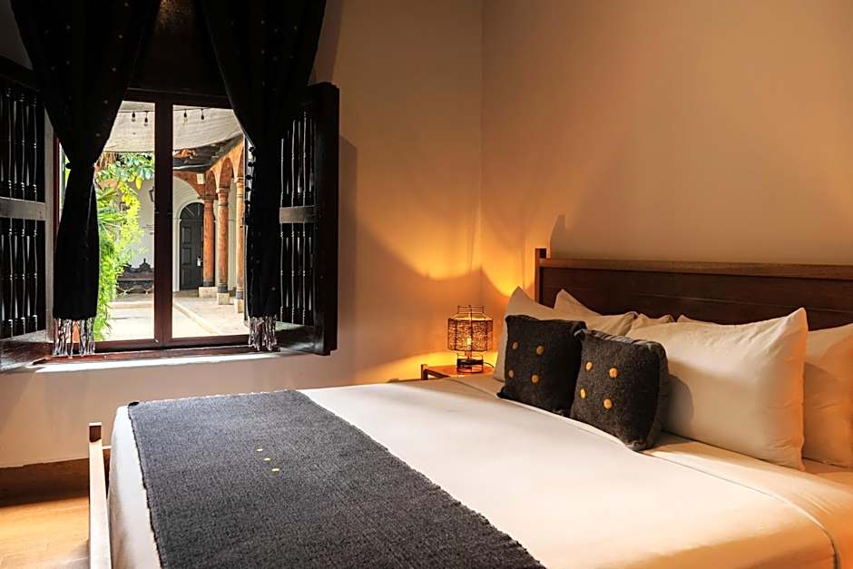 Photo 1 of 10 of Superior 1 King Bed
