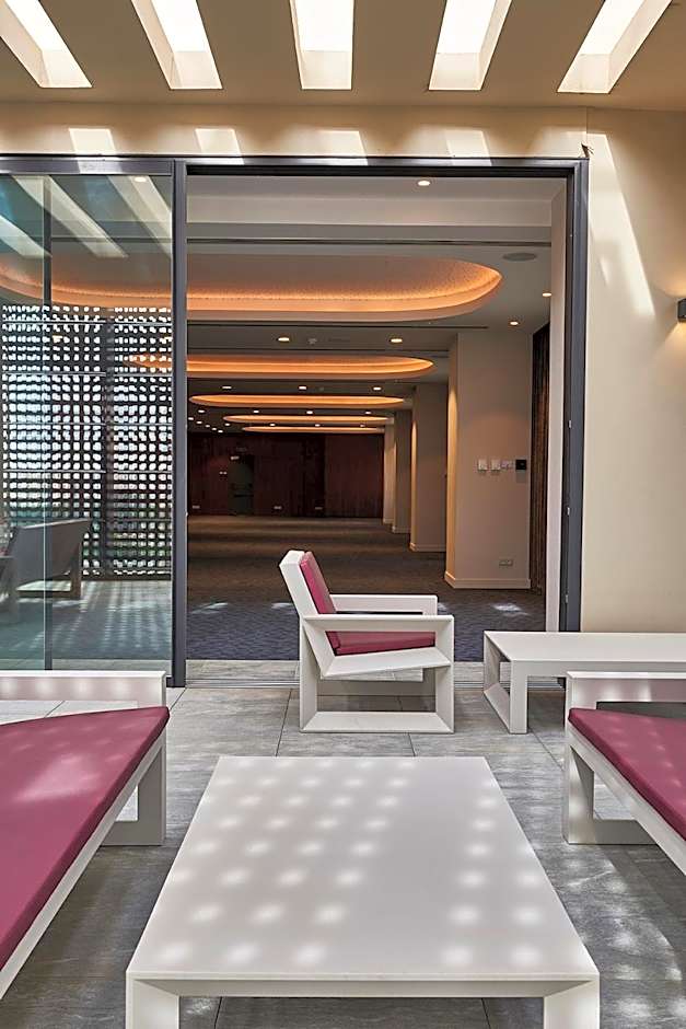 M Suite Hotel