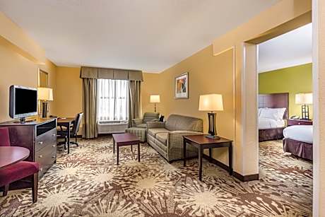 2 Bedroom Suite