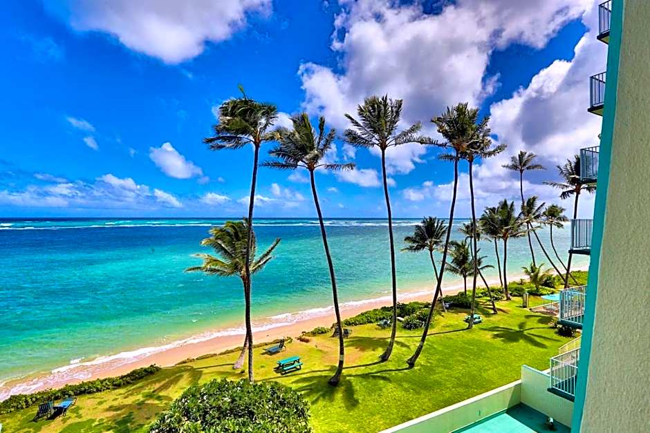 Stunning Ocean Views Condos in Oahu at Punaluu