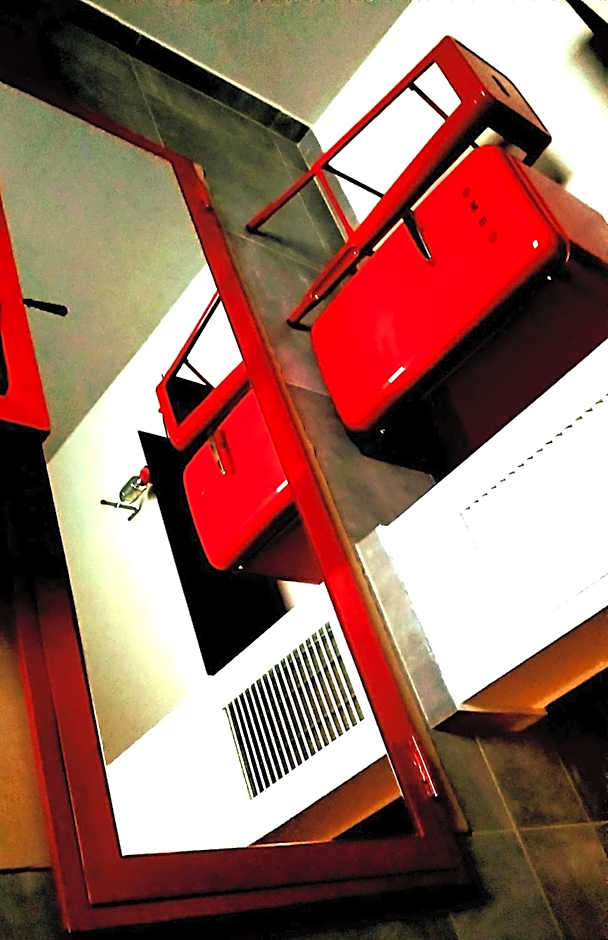 GARAGE47 Storica Officina Meccanica LOFT B&B iN PIENZA