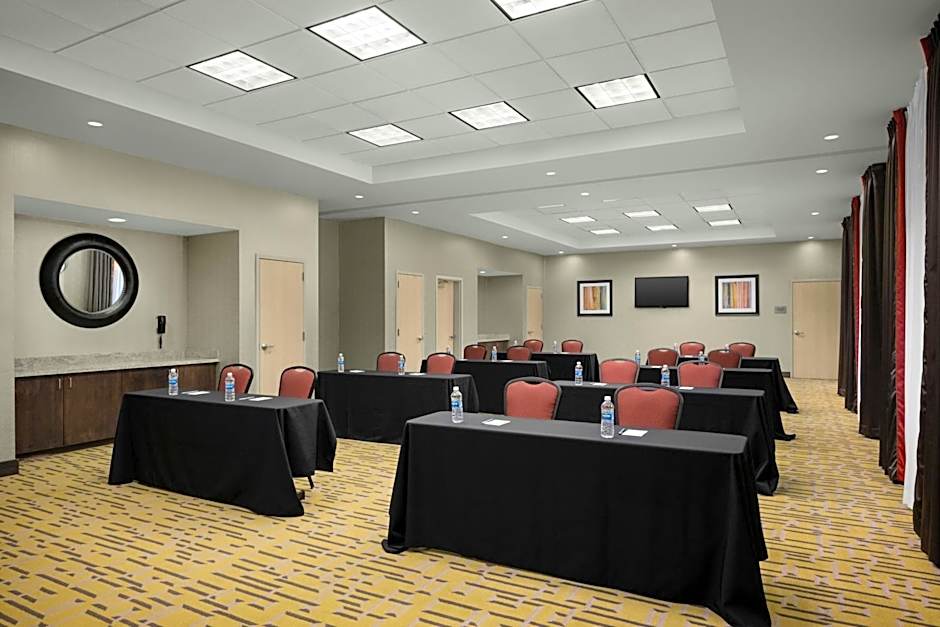 Fairfield Inn & Suites by Marriott Moscow
