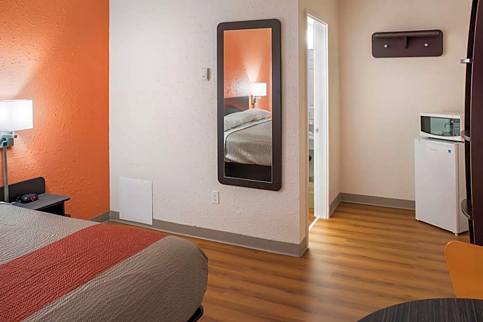 Motel 6-Fort St. John, BC