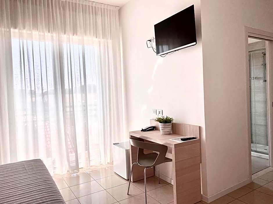 Santa Barbara hotel & apartments