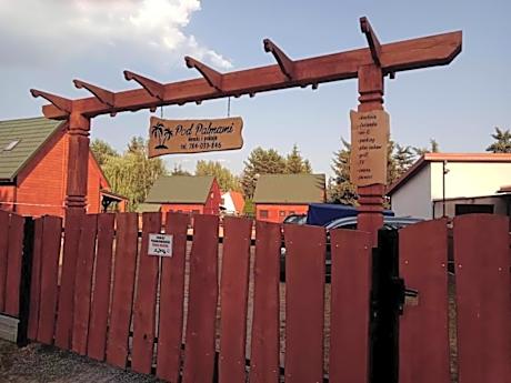 Domki i pokoje ,,Pod Palmami" w centrum