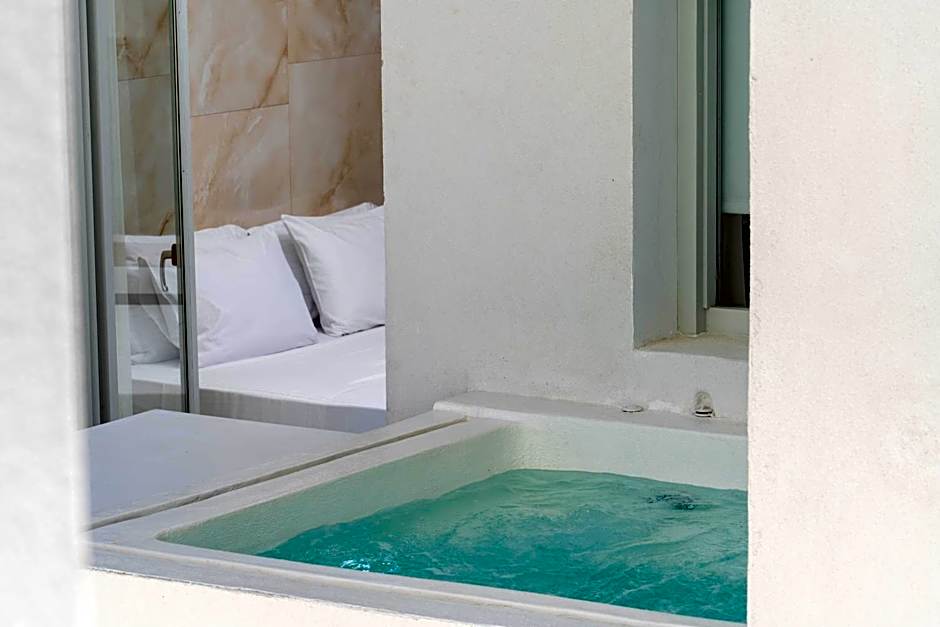 Cycladic Suites & Spa