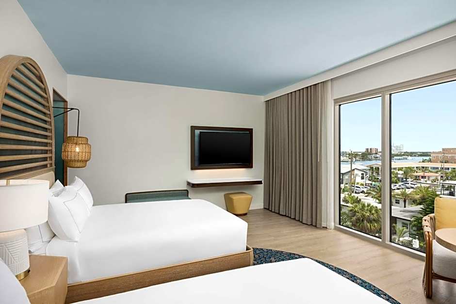 The Hiatus Clearwater Beach, Curio Collection by Hilton