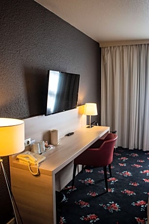 2 Single Beds Non-Smoking Superior Room