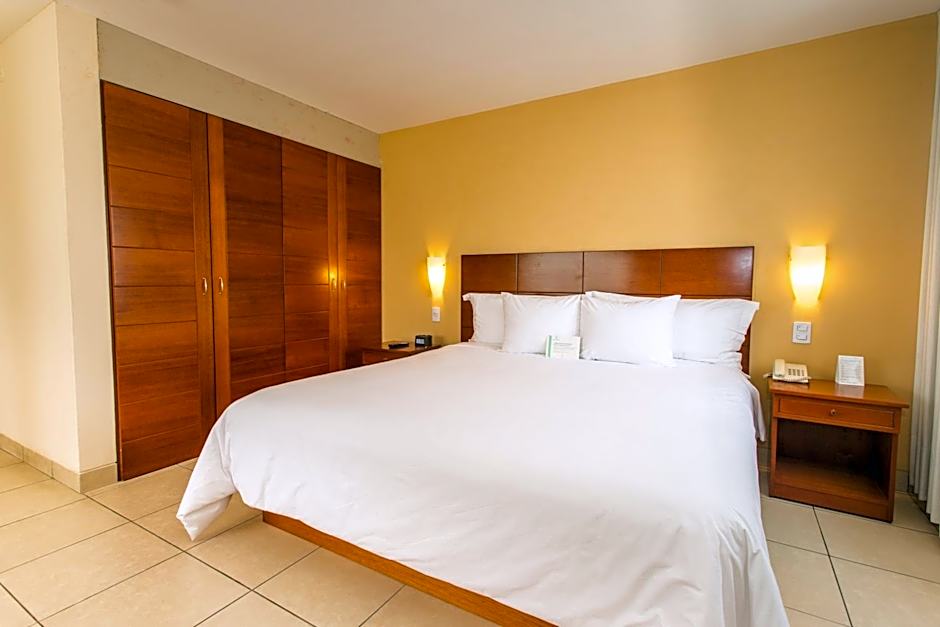 Wyndham Costa del Sol Pucallpa