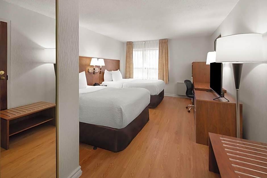 Ramada by Wyndham Arnprior