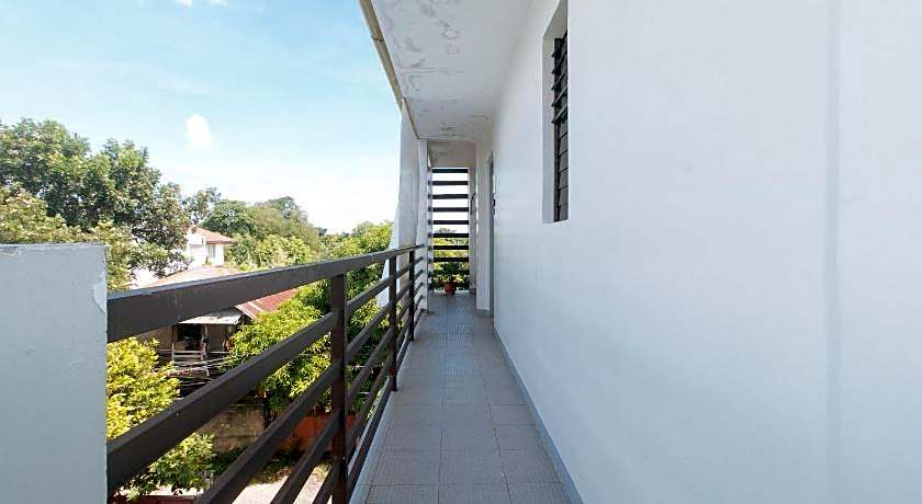 RedDoorz Hostel @ St. Paul Village LapuLapu