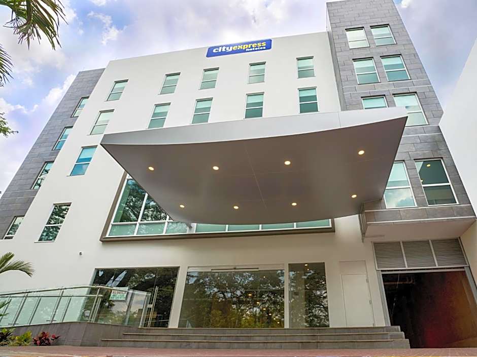 City Express Plus by Marriott Cali