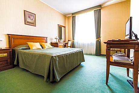 Double Room (Double bed)