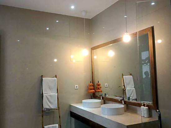 Soleil Suites Petitenget By the jero
