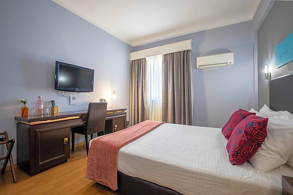Photo 1 of 15 of Double Room