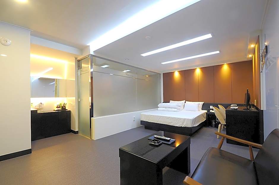 WA Hotel