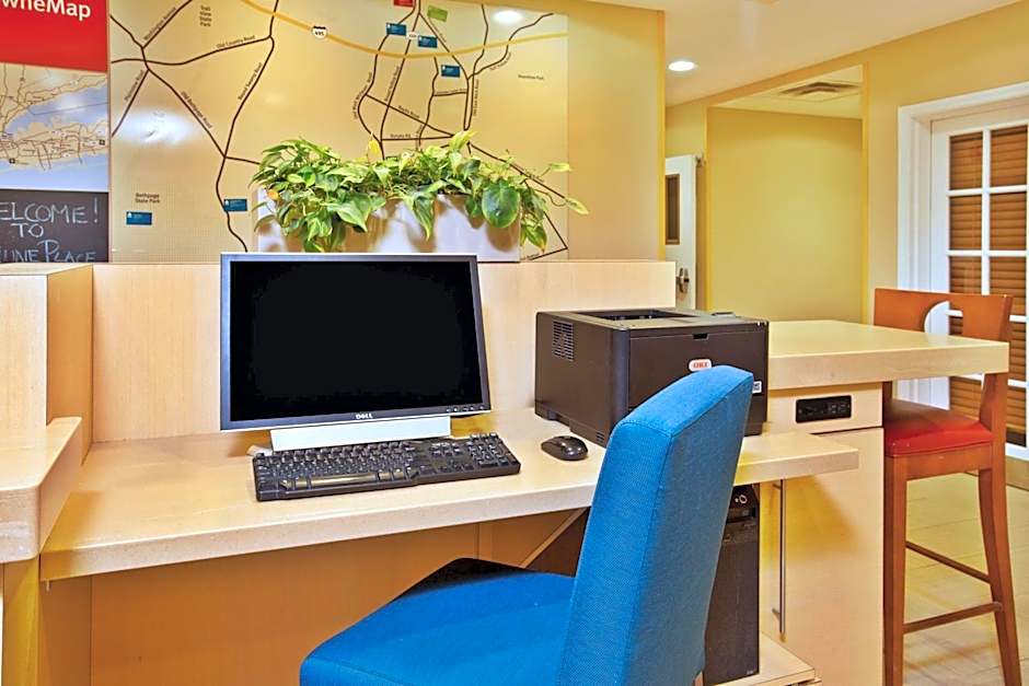 TownePlace Suites by Marriott Republic Airport Long Island/Farmingdale
