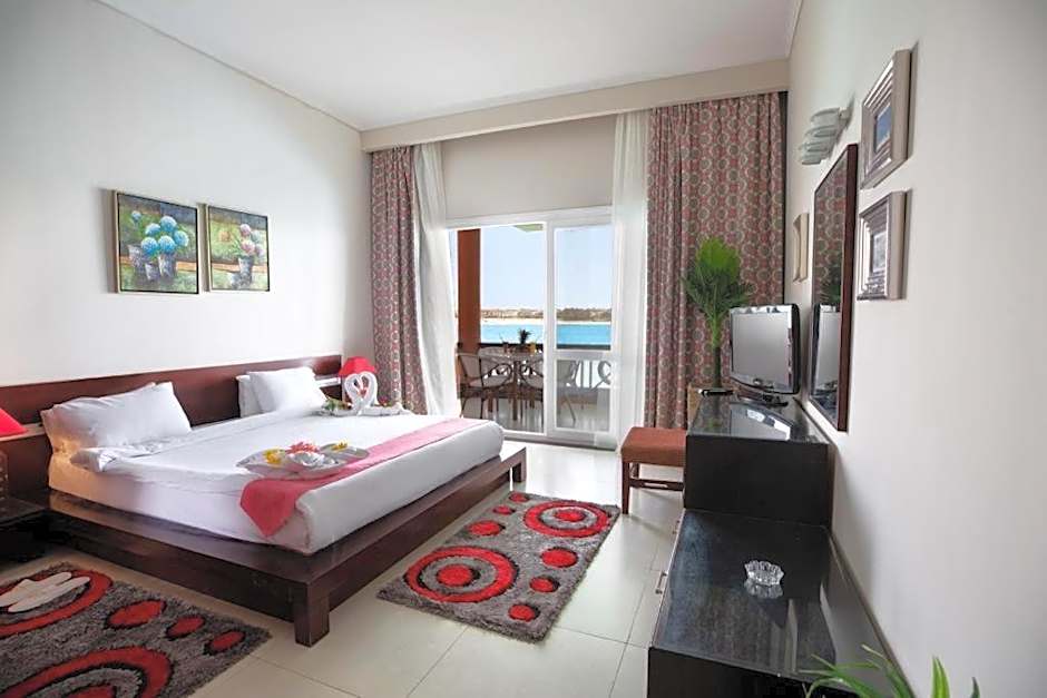 Golden Ocean Marina Hotel