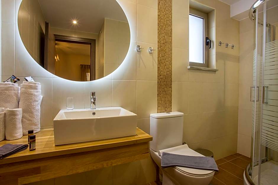 Vardians Villas & Suites