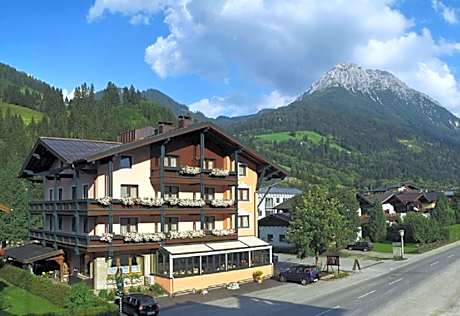 Hotel Alpina