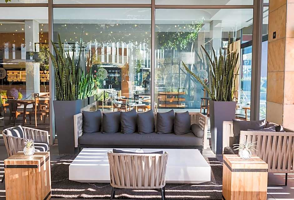 Century City Hotel Urban Square