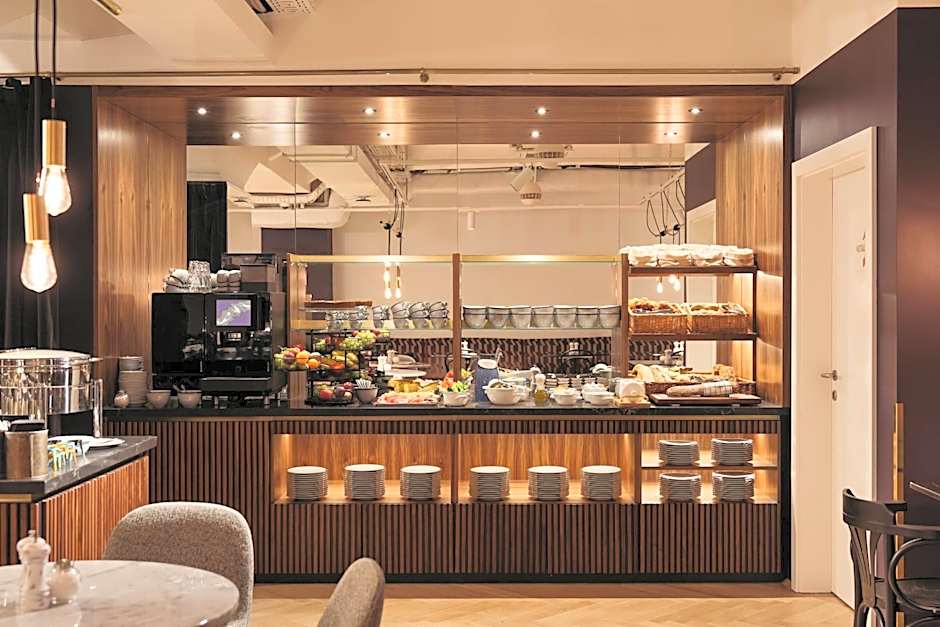 Hotel Schani Salon