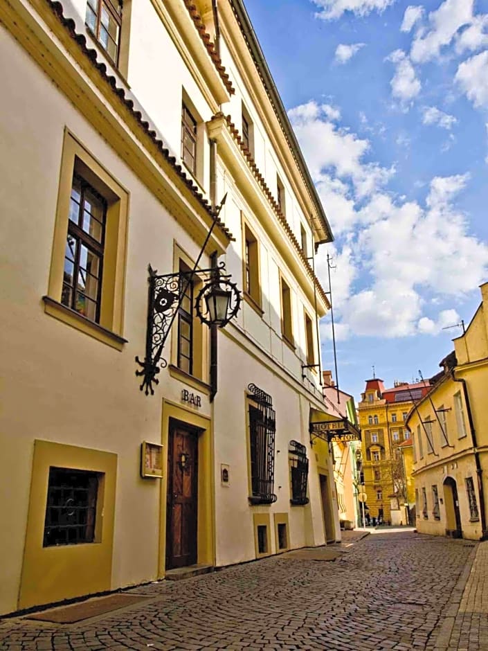 Pytloun Old Armoury Hotel Prague, Stará Zbrojnice