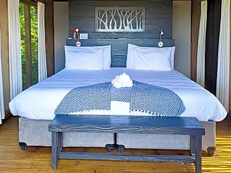 Luxury Safari Tent