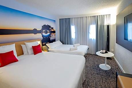 Superior room with One Double Bed and Double Sofa Bed