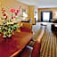 Holiday Inn Express Hotel & Suites Suffolk By IHG