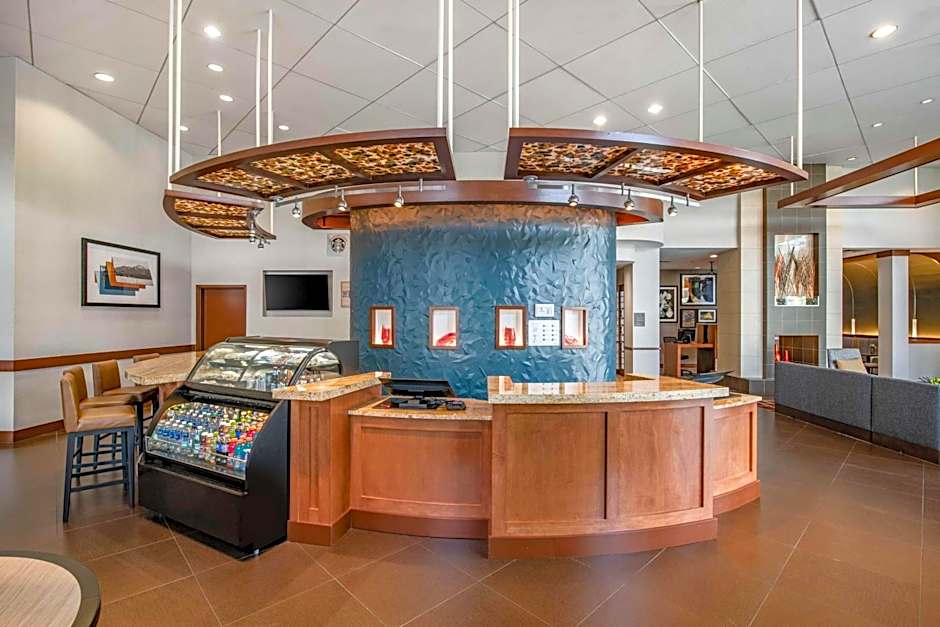 Hyatt Place Riverside Downtown