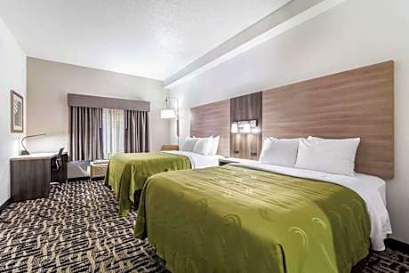 Queen Room with Two Queen Beds - Non-Smoking