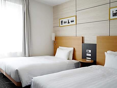 Twin Room - Non-Smoking