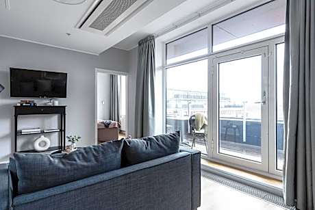 One-Bedroom Apartment with Terrace