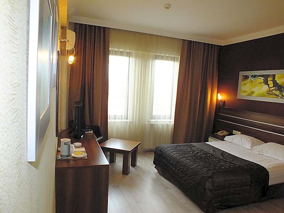 Lifos Hotel
