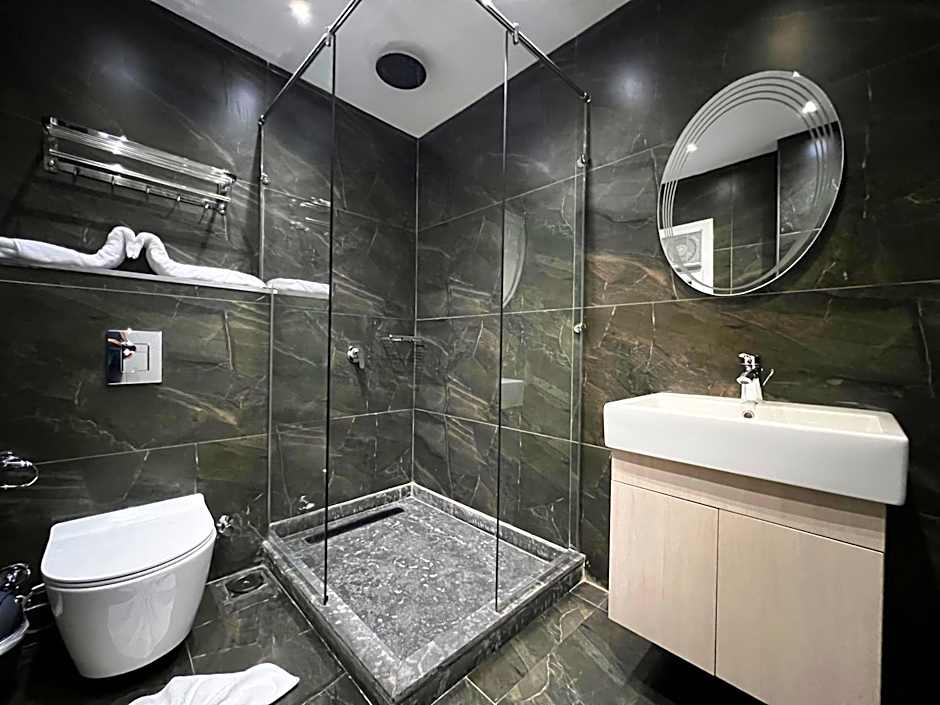 Onyx Pyramids Boutique Hotel