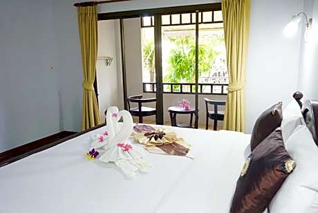 Double Room with Pool View