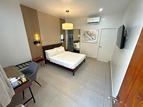 Harman Suites Moalboal