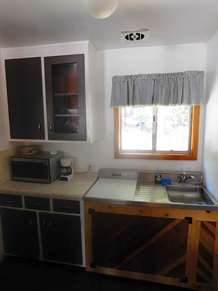 The Tamarack Lodge