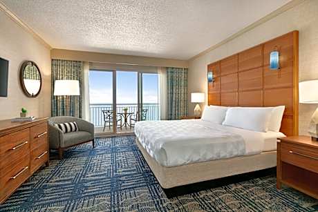 1 Bedroom Suite 1 King Oceanfront Corner