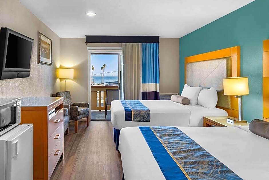 Howard Johnson by Wyndham Santa Cruz Beach Boardwalk