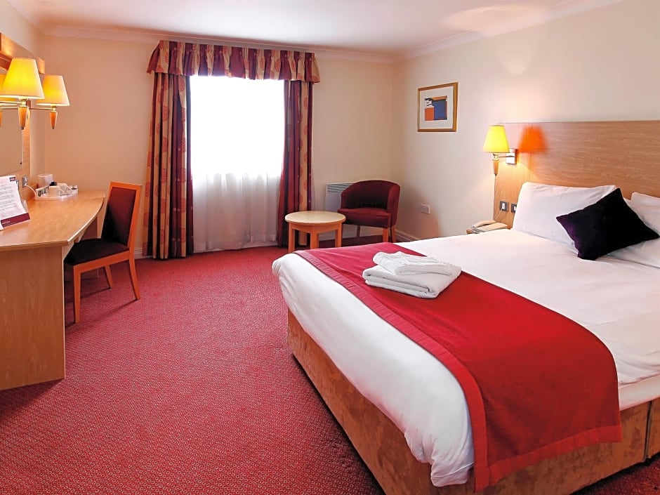 Mercure Chester North Woodhey House Hotel