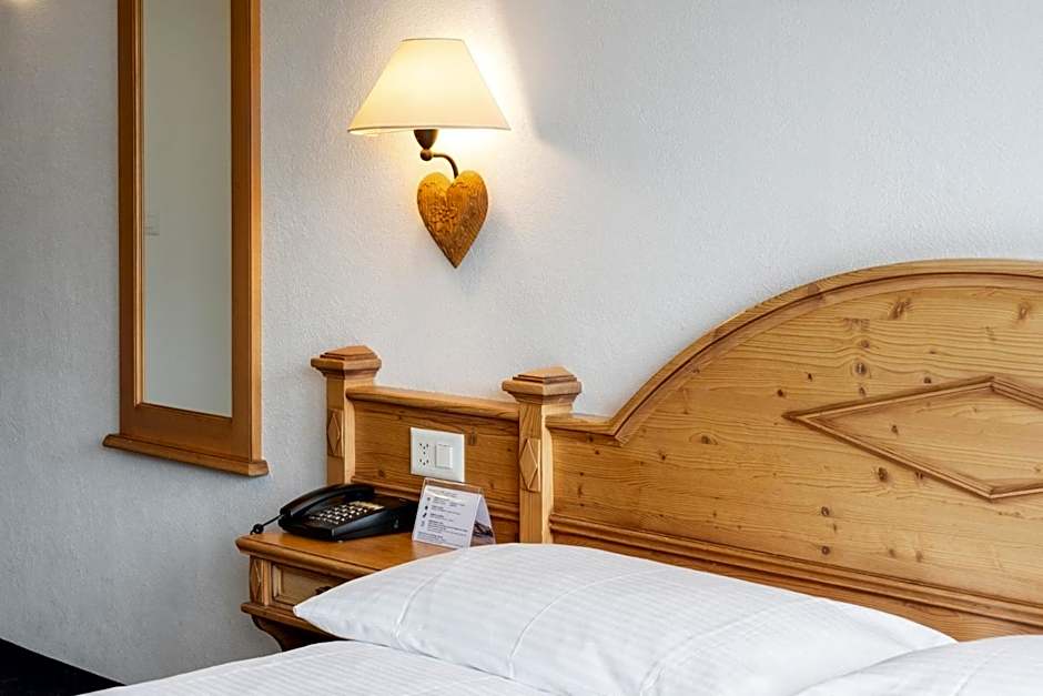 Jungfrau Lodge, Annex Crystal