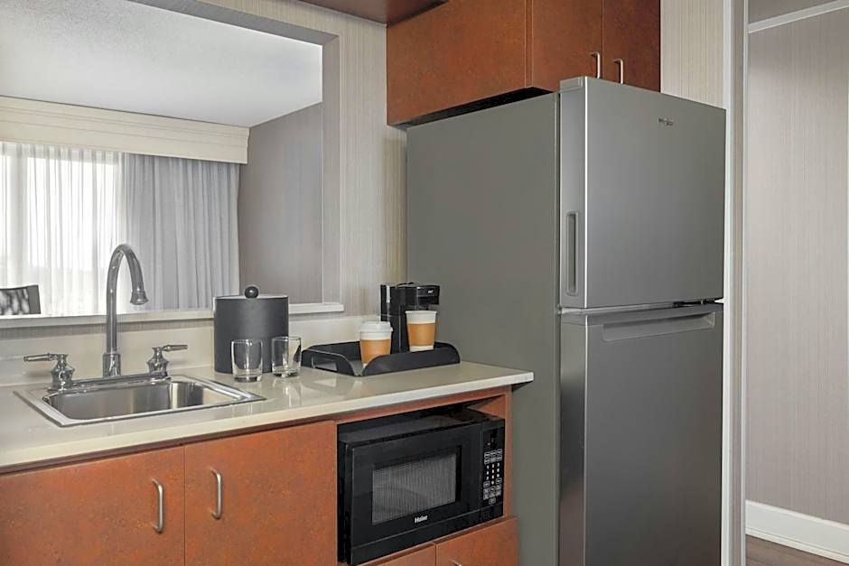 Courtyard by Marriott Tysons McLean