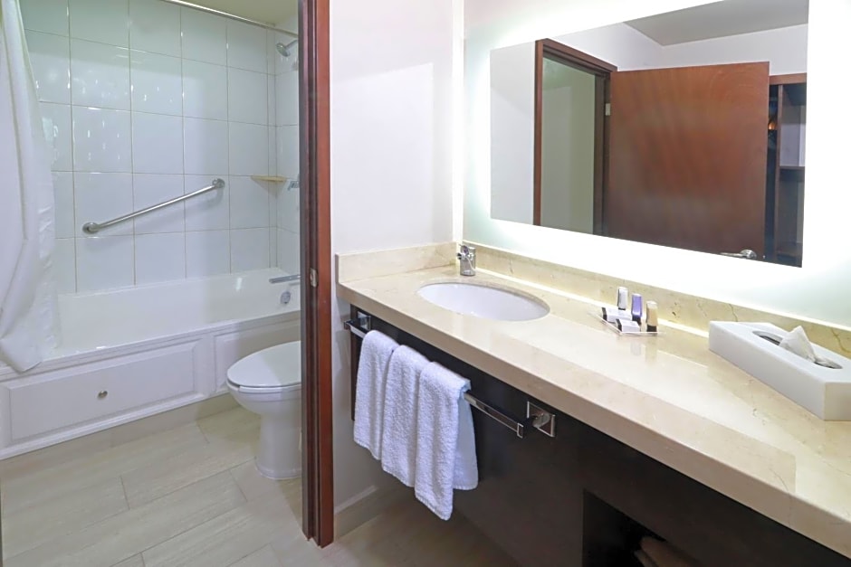 Staybridge Suites Queretaro by IHG