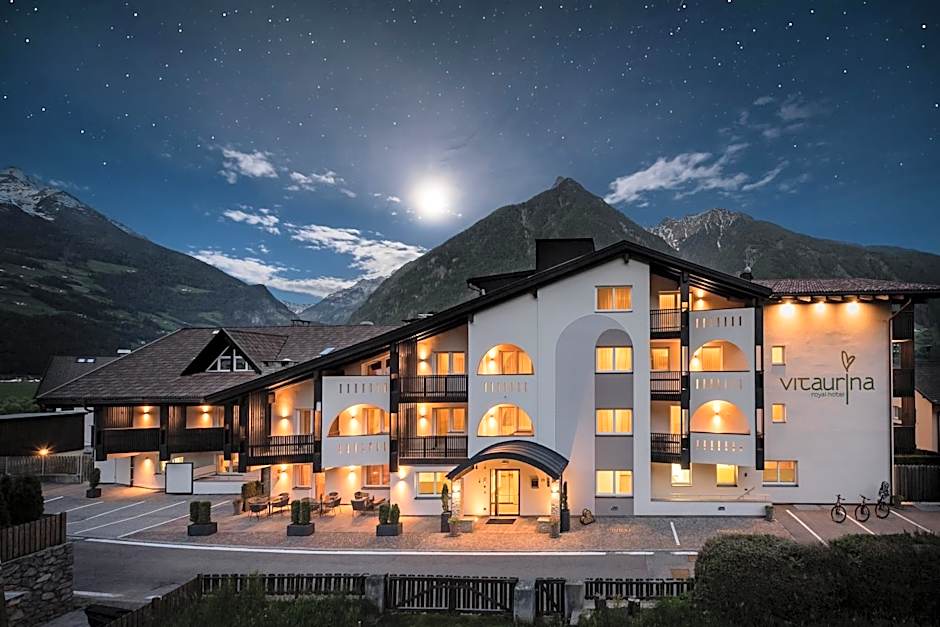 Vitaurina Royal Hotel