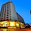 Mayflower Grande Hotel