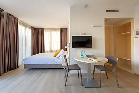 Superior  Apartment with Terrace