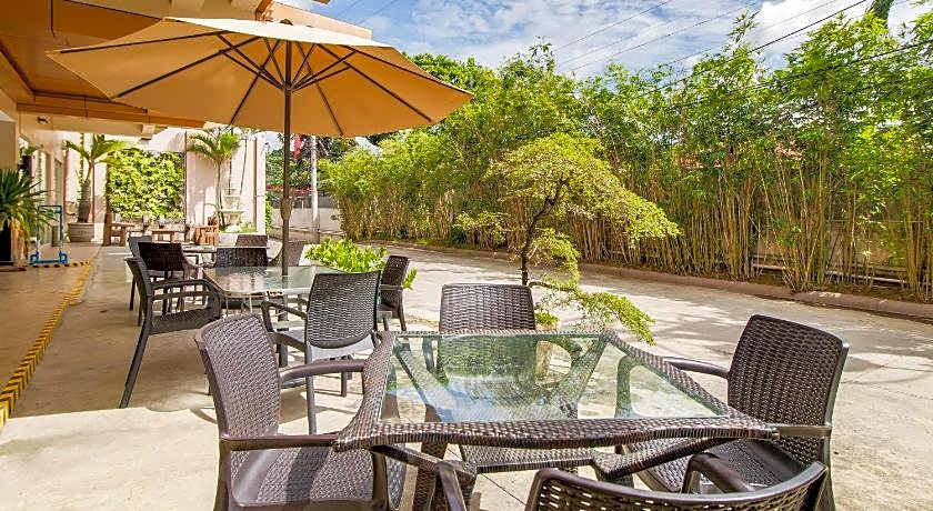 Main Hotel and Suites Cebu