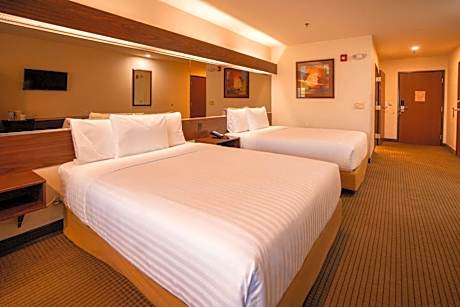 Queen Room with Two Queen Beds - Disability Access/Non-Smoking